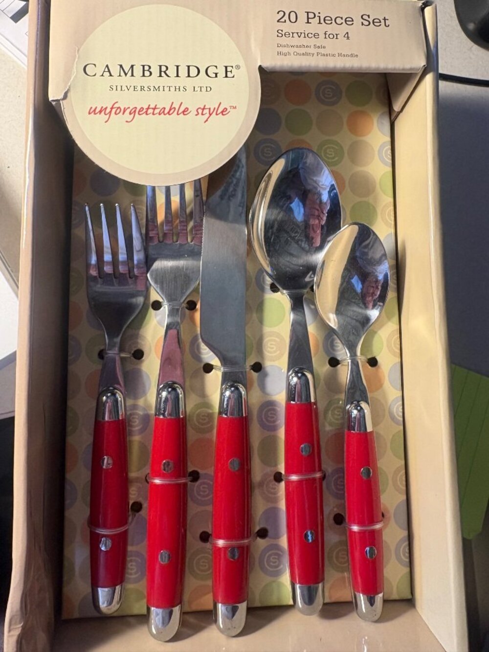 Cambridge Silversmiths Jubilee 5 piece Flatware Set Service for Four Red